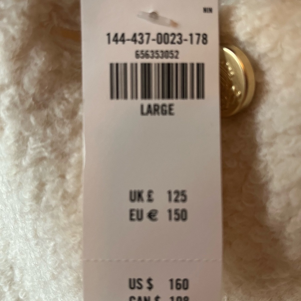 NWT Abercrombie & Fitch Cream Cropped Jacket - Picture 4 of 4